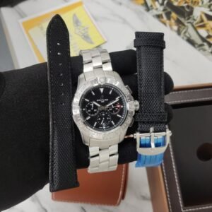 Breitling Avenger B01 Chronograph 44mm Silver Dial