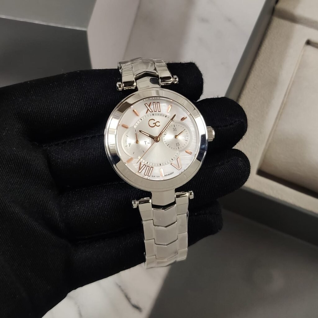 Guess Collection Illusion Y92003L1MF