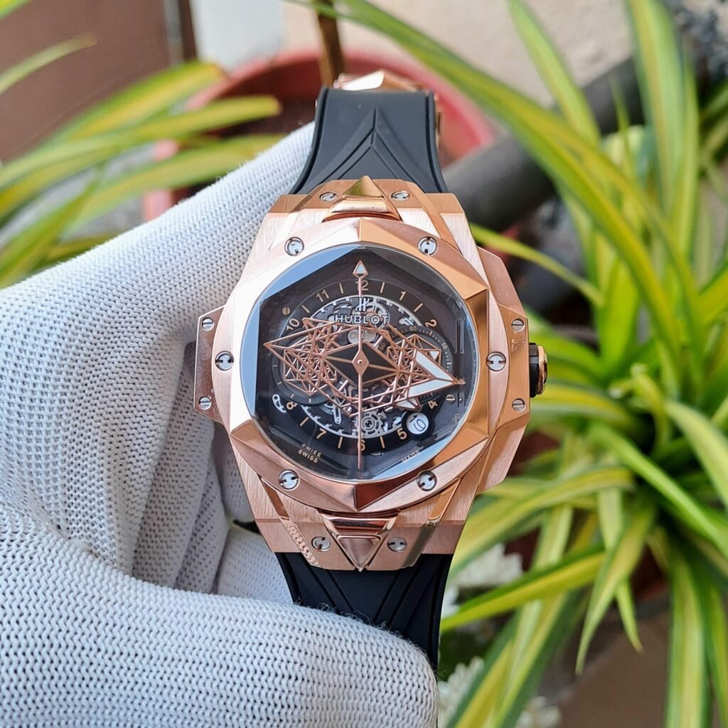 Hublot New Big Bang Sang Bleu II King Gold Watch